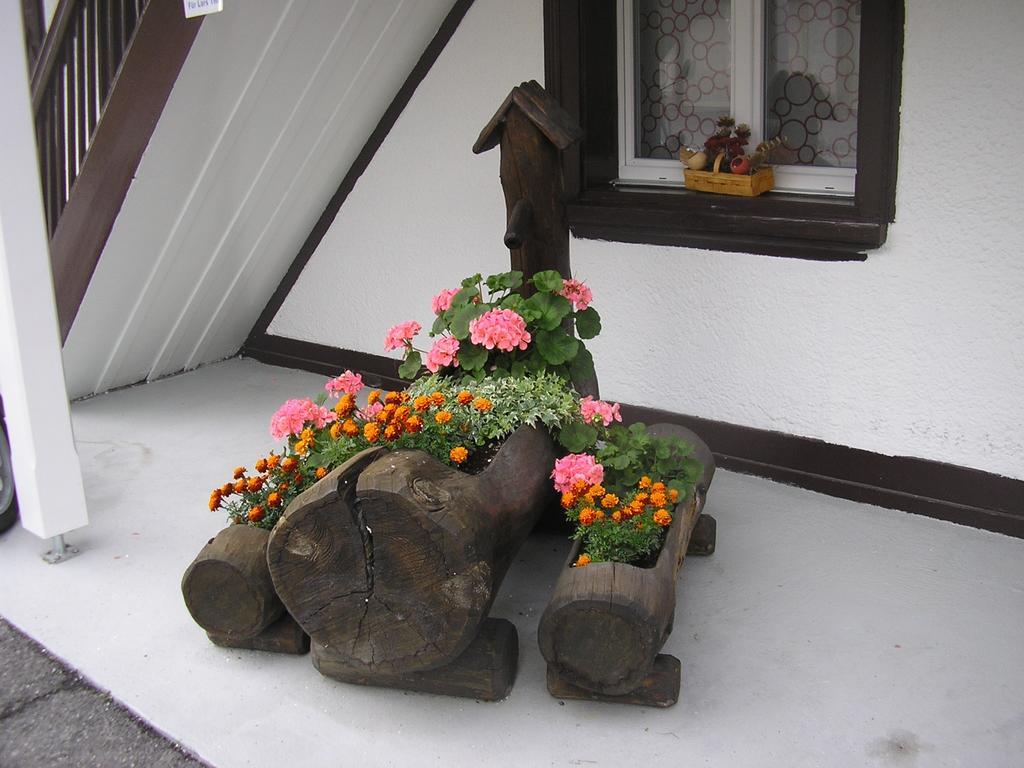 Hotel Restaurant Roessli Uetendorf Bagian luar foto